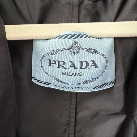 PRADA Black Re-Nylon safari rain jacket SZ IT 42, US 6, M - Picture 5 of 13